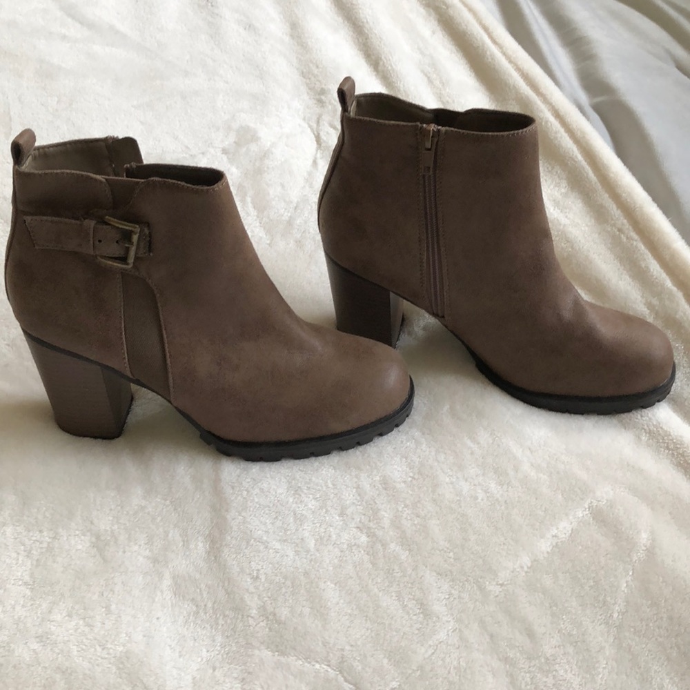 Ankle boots
